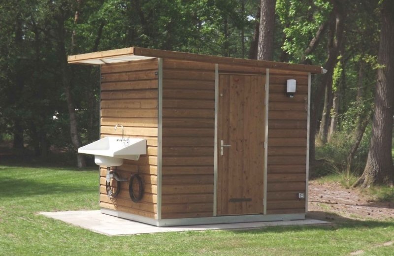 Comfort kampeerplaats met privé sanitair